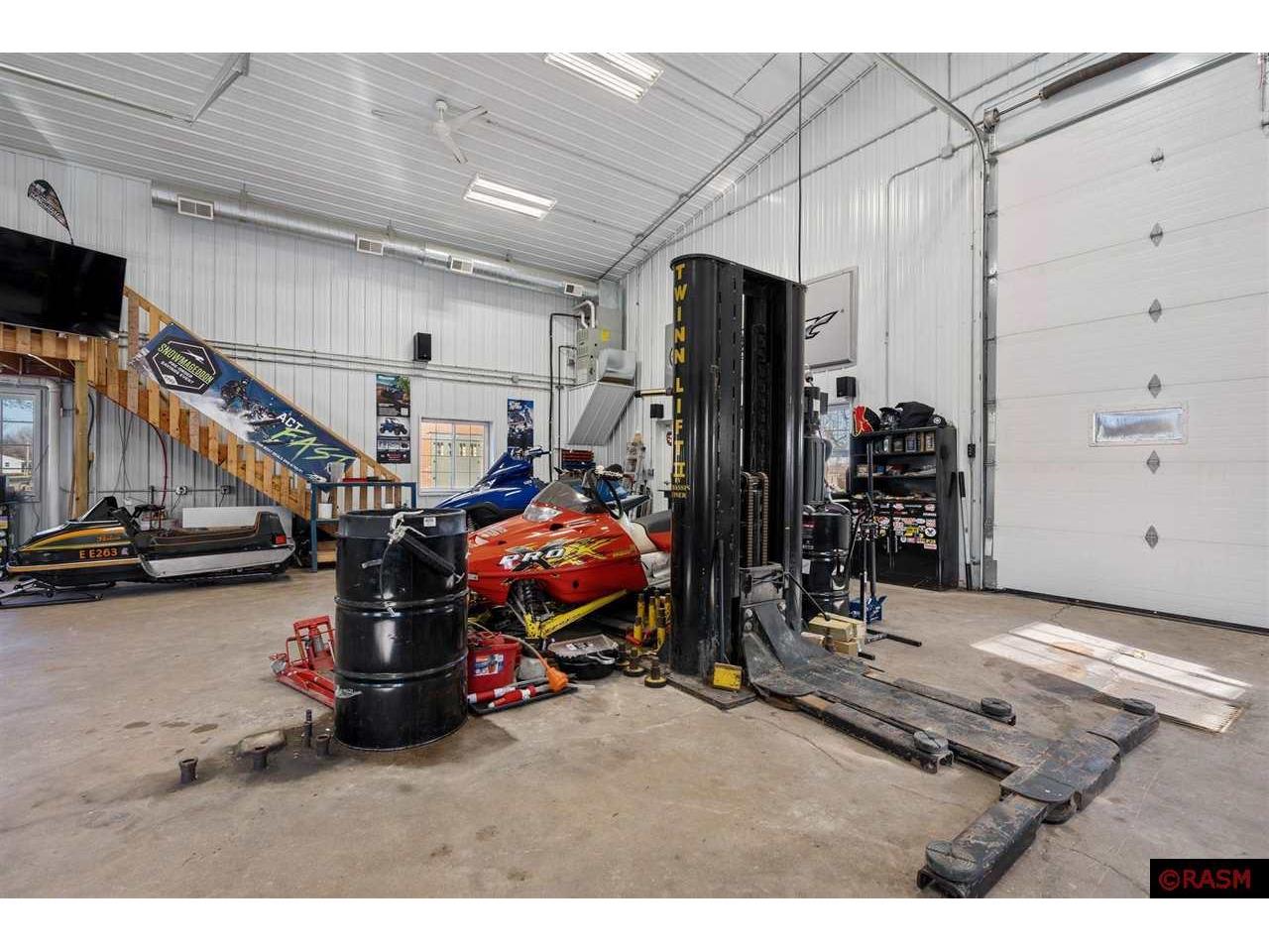 213 Broadway Ave N. New Richland MN 56072 7036424 image10