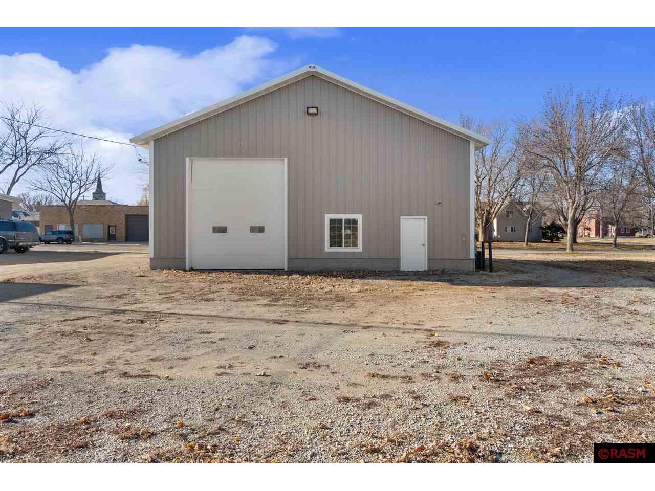 213 Broadway Ave N. New Richland MN 56072 7036424 image4