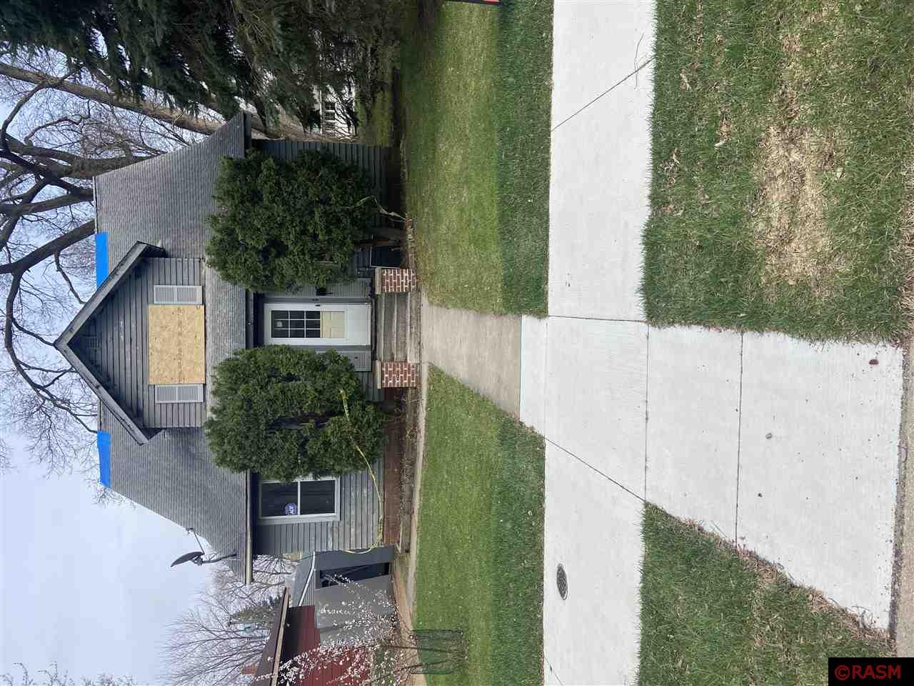 213 S 5th Street, Le Sueur, MN 56058 MLS 7026688 Edina Realty