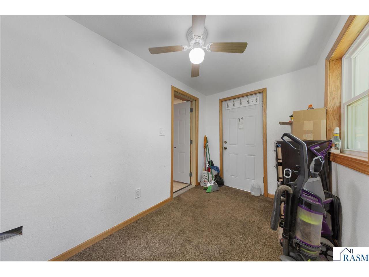 213 S Finch Street Mankato MN 56001 267040886 image13