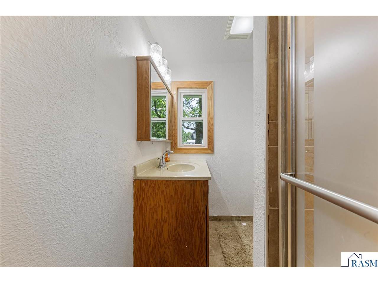 213 S Finch Street Mankato MN 56001 267040886 image16
