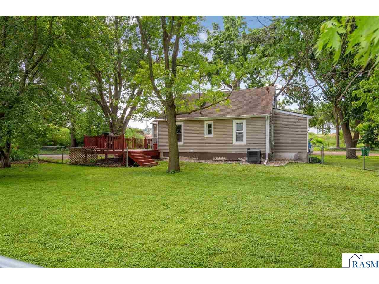 213 S Finch Street Mankato MN 56001 267040886 image19