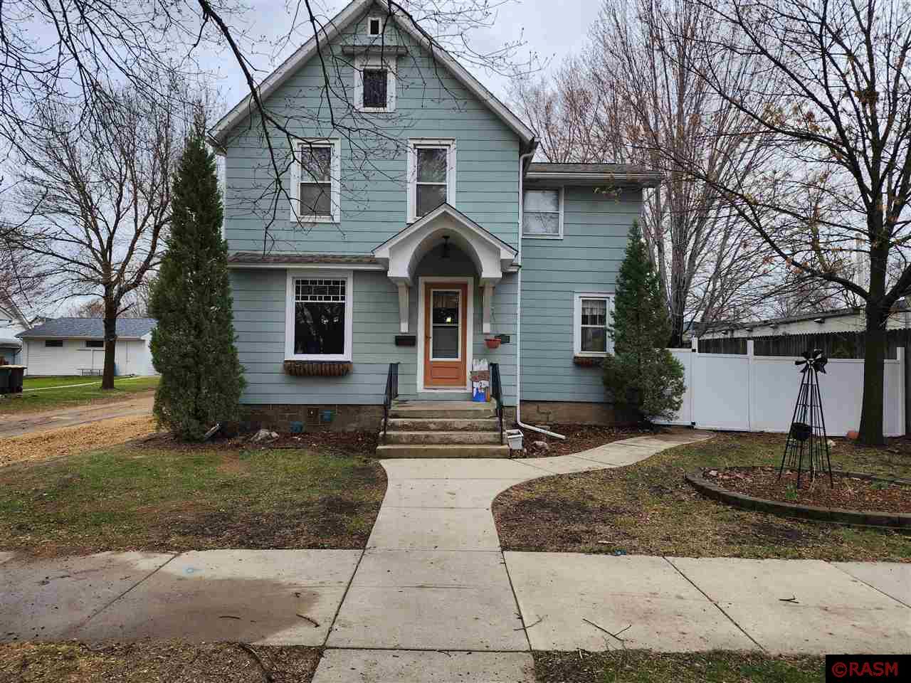 213 W Pine Street Saint Peter MN 56082 7032122 image1