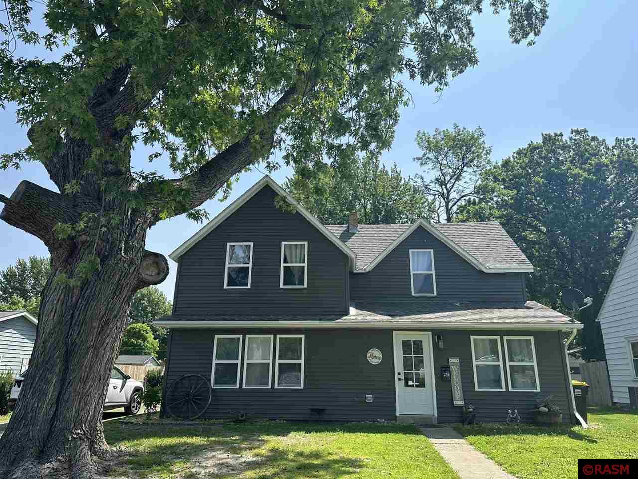 214 NE Crosby Avenue Madelia MN 56062 7037662 image1