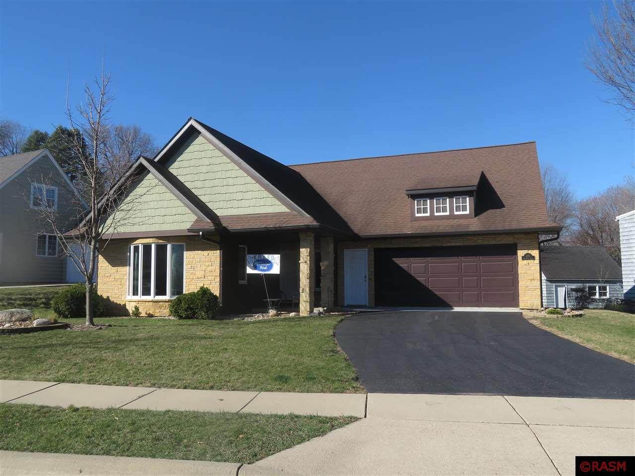 215 Oak Knoll Boulevard Mankato MN 56001 7034665 image1