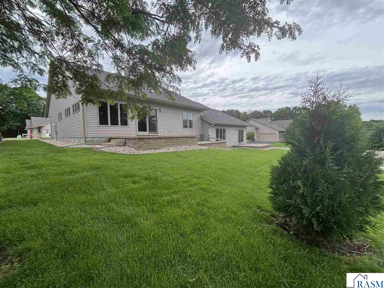 215 Parkway Place Mankato MN 56001 7039066 image1