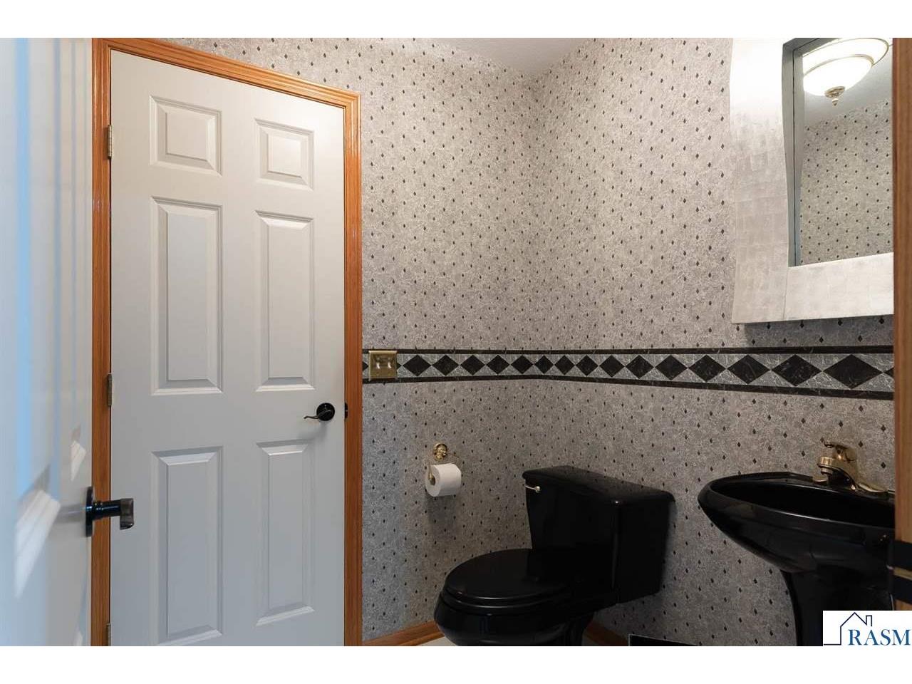 2153 Peregrine Lane North Mankato MN 56003 7040287 image17
