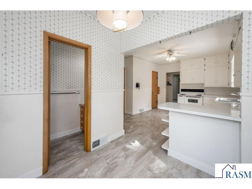 216 E 1st Street Blue Earth MN 56013 7040320 image13