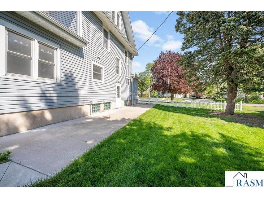 216 E 1st Street Blue Earth MN 56013 7040320 image43