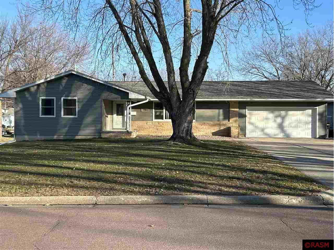 216 SW Abbot Avenue Madelia MN 56062 7033899 image1