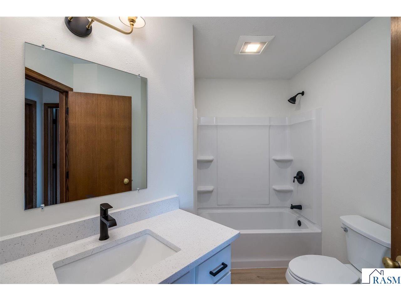 216 Wickfield Drive Mankato MN 56001 267040935 image17