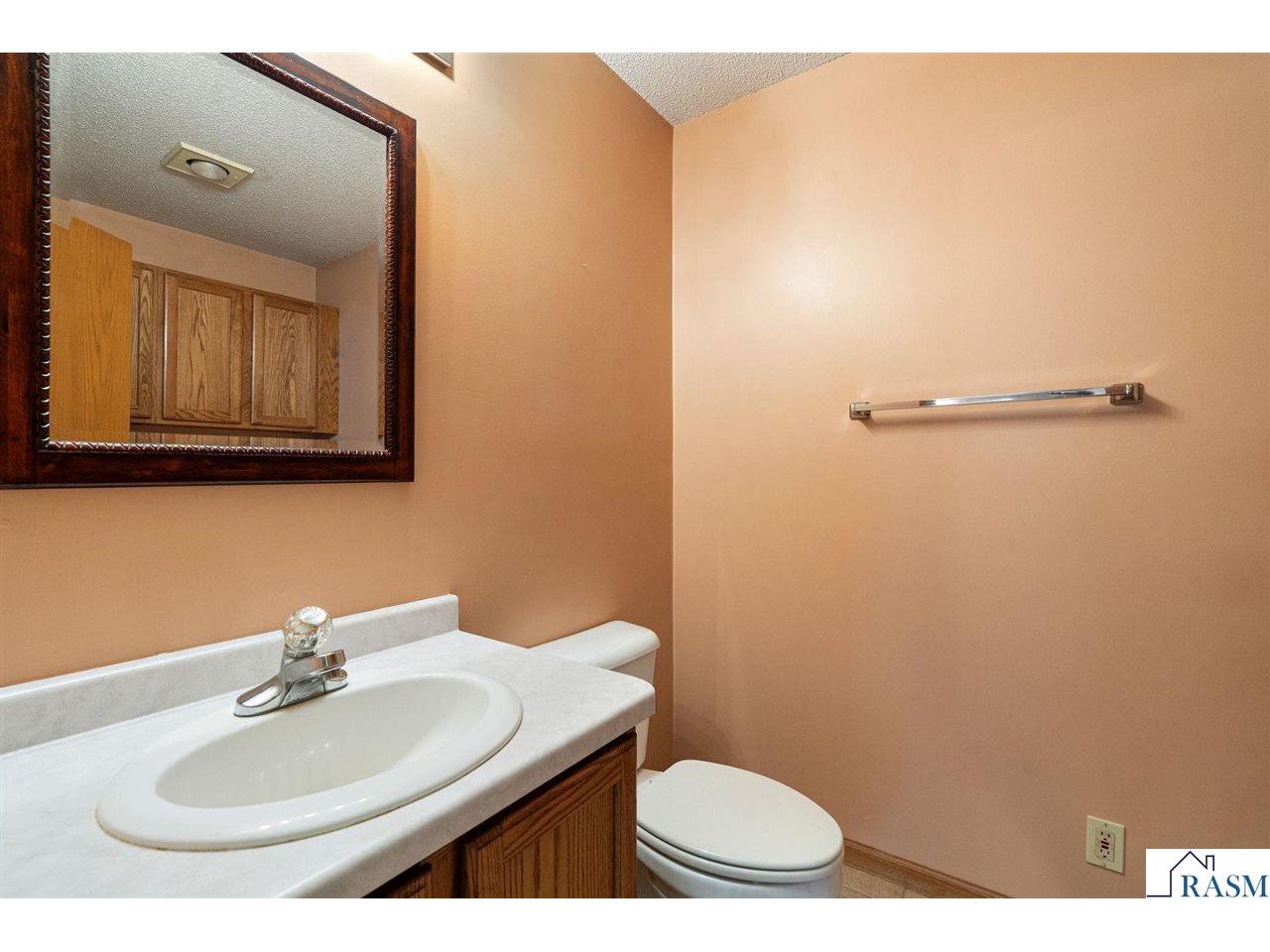 217 11th Ave Ct NE Waseca MN 56093 7038825 image26