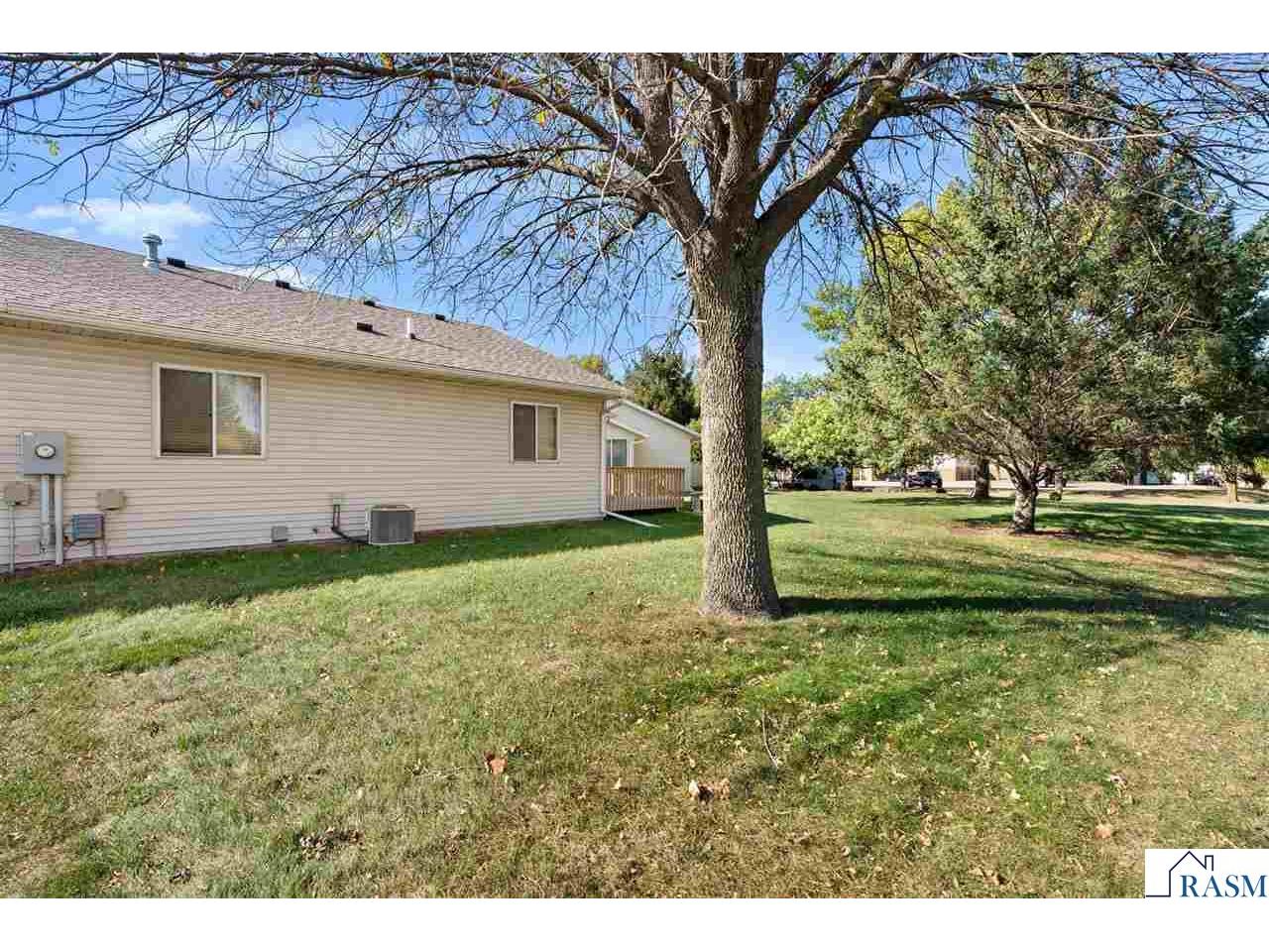 217 11th Ave Ct NE Waseca MN 56093 7038825 image4