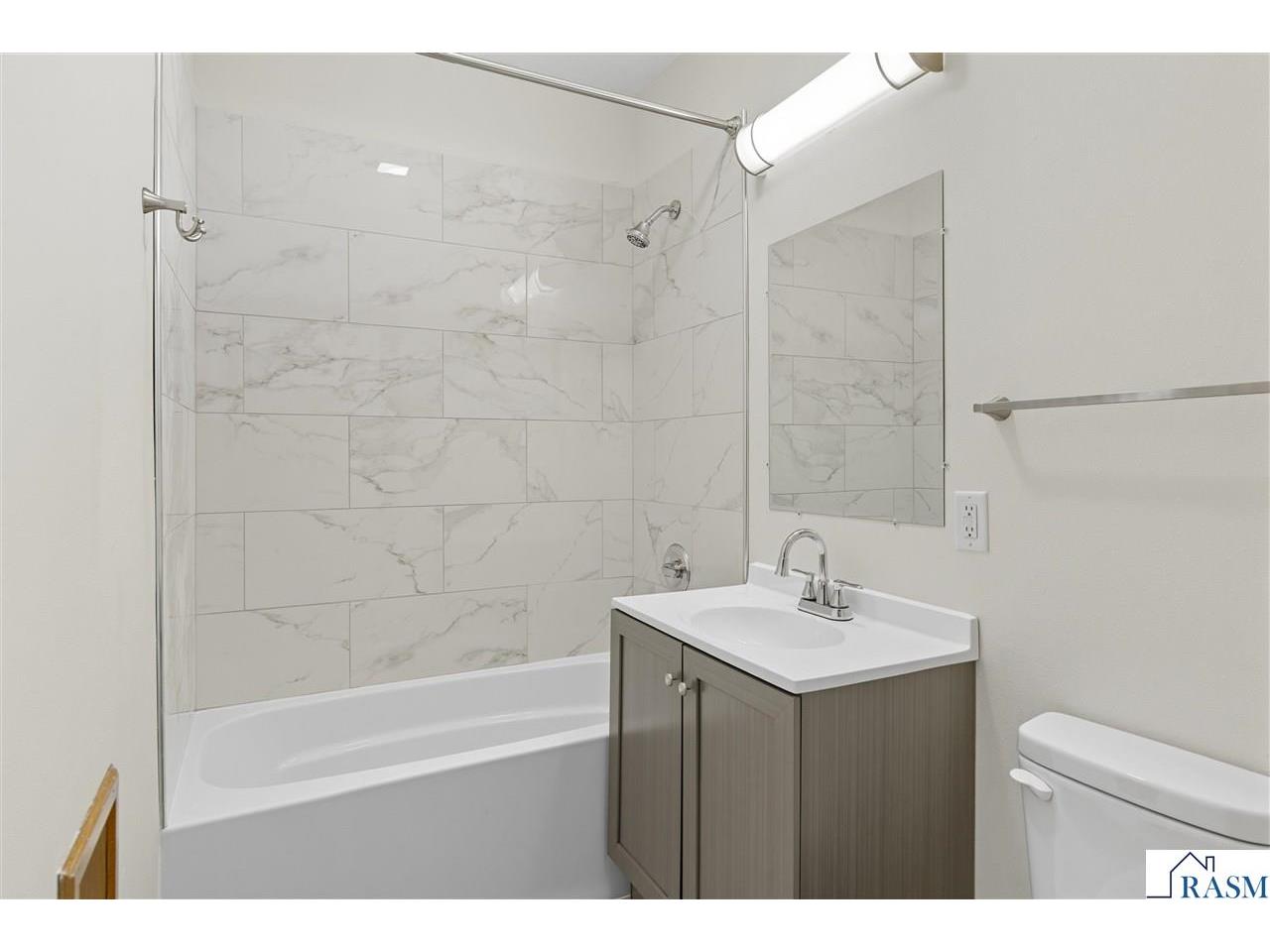 217 N Central Avenue Truman MN 56088 7038697 image21