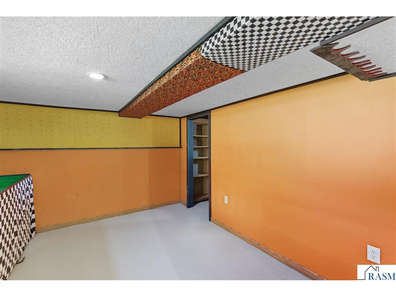 217 N Central Avenue Truman MN 56088 7038697 image32