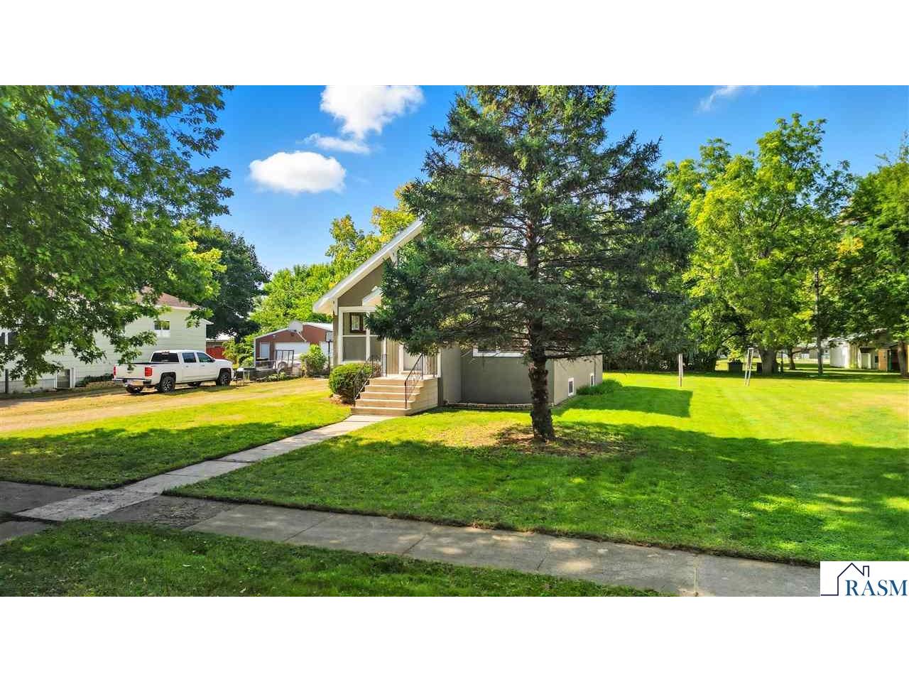 217 N Central Avenue Truman MN 56088 7038697 image35