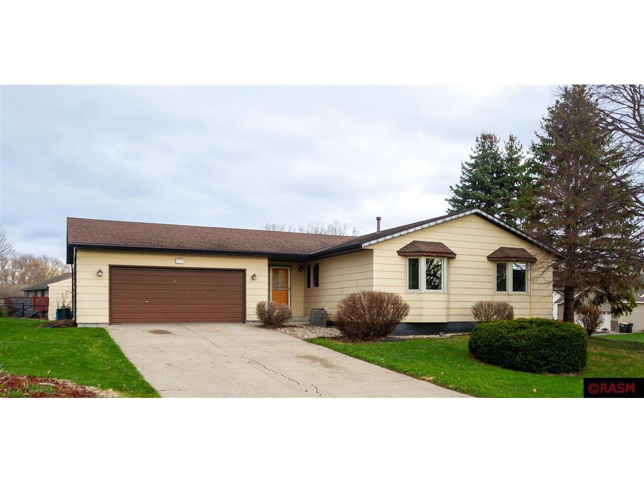 217 Perry St Eagle Lake MN 56024 7032193 image1