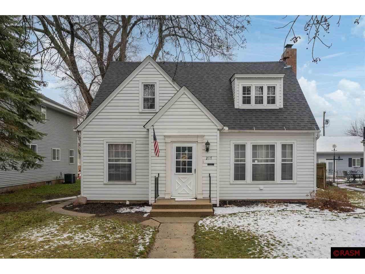 217 S 5th Street Le Sueur MN 56058 7034505 image1