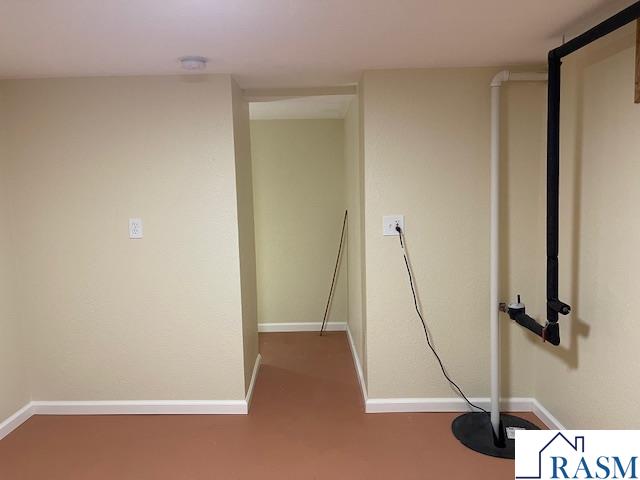 217 S Houk Good Thunder MN 56037 7039029 image29