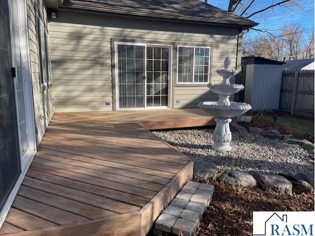 217 S Houk Good Thunder MN 56037 7039029 image6