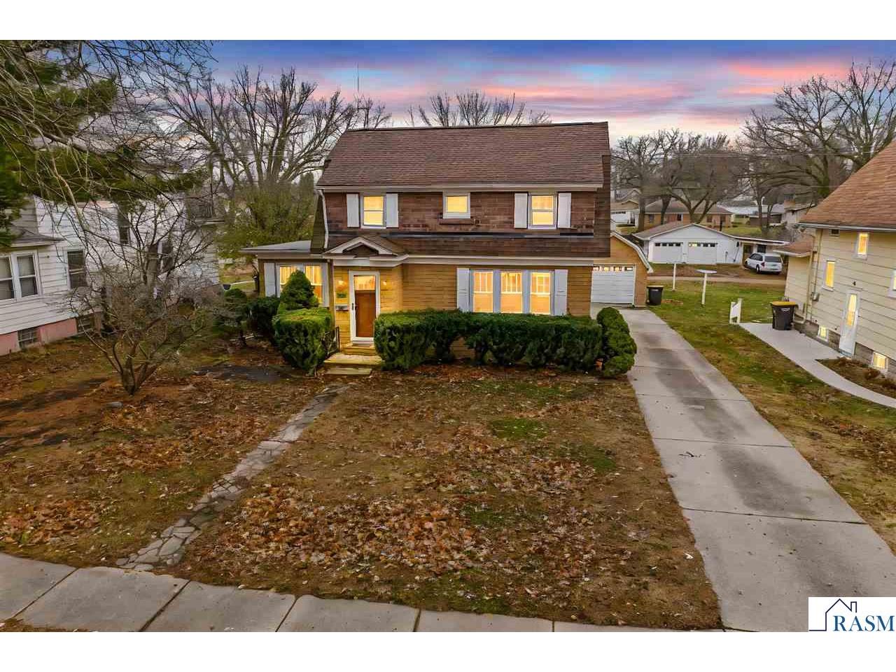 217 W 3rd Street Blue Earth MN 56013 7039085 image1