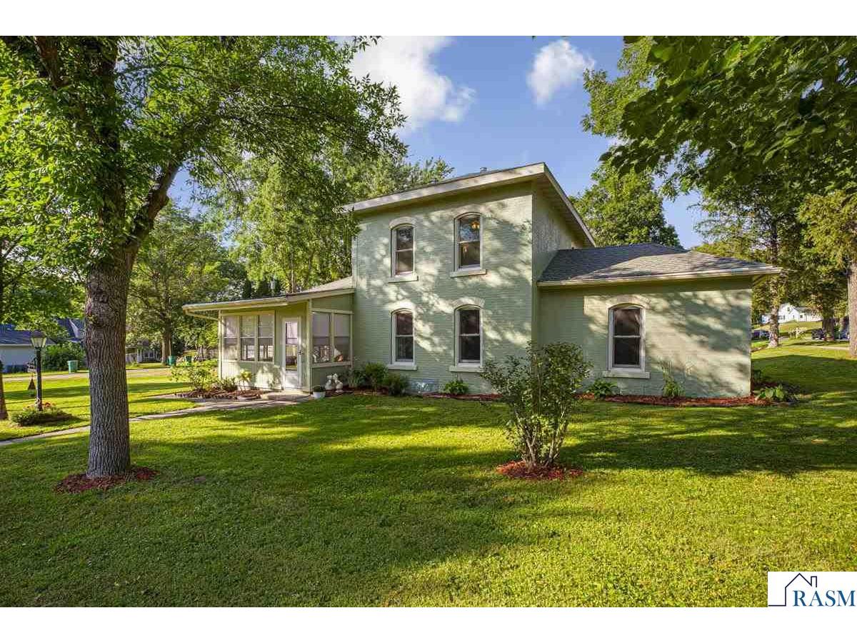 219 Davis Street Le Sueur MN 56058 7039580 image1