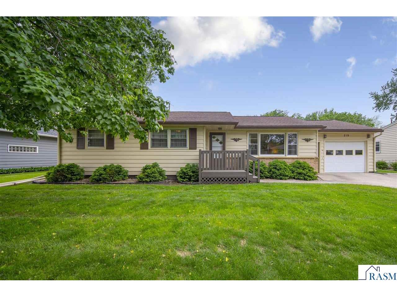 219 Floral Avenue Mankato MN 56001 267040544 image2