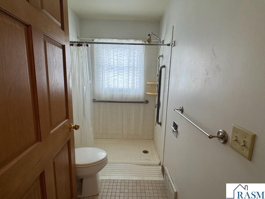 219 N Circle Drive Blue Earth MN 56013 7039313 image6