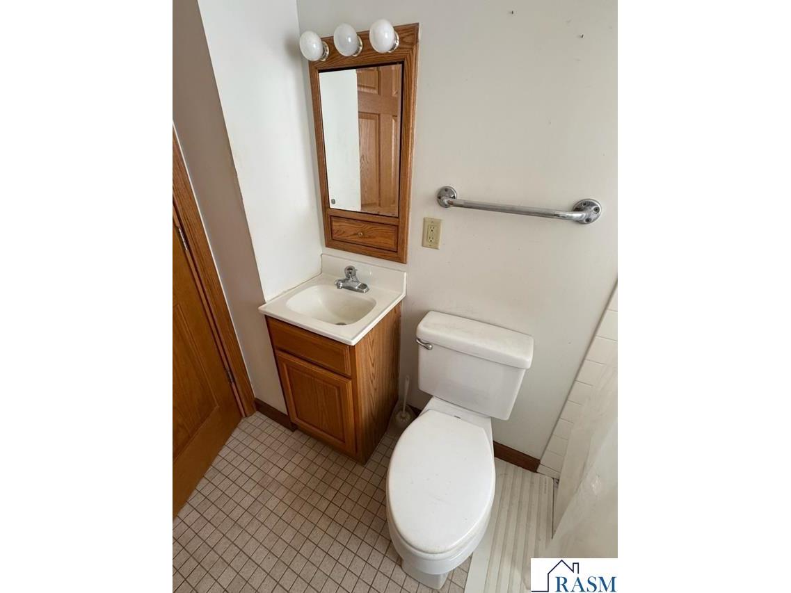 219 N Circle Drive Blue Earth MN 56013 7039313 image7