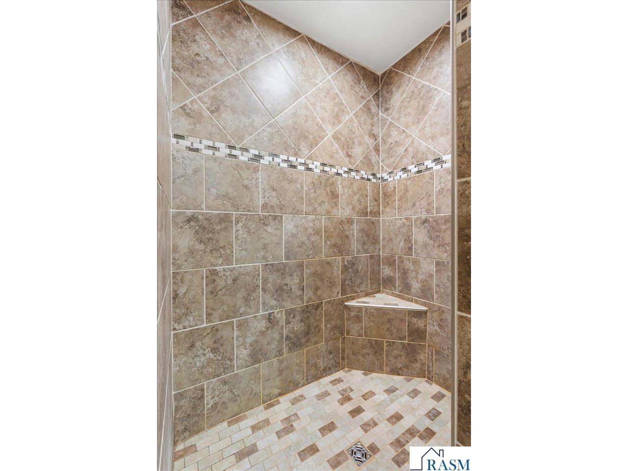 219 SE 5th Street Madelia MN 56062 267040944 image19
