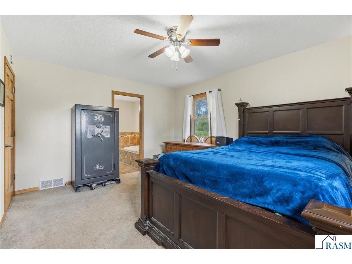 219 SE 5th Street Madelia MN 56062 267040944 image23