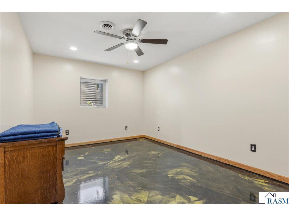 219 SE 5th Street Madelia MN 56062 267040944 image27