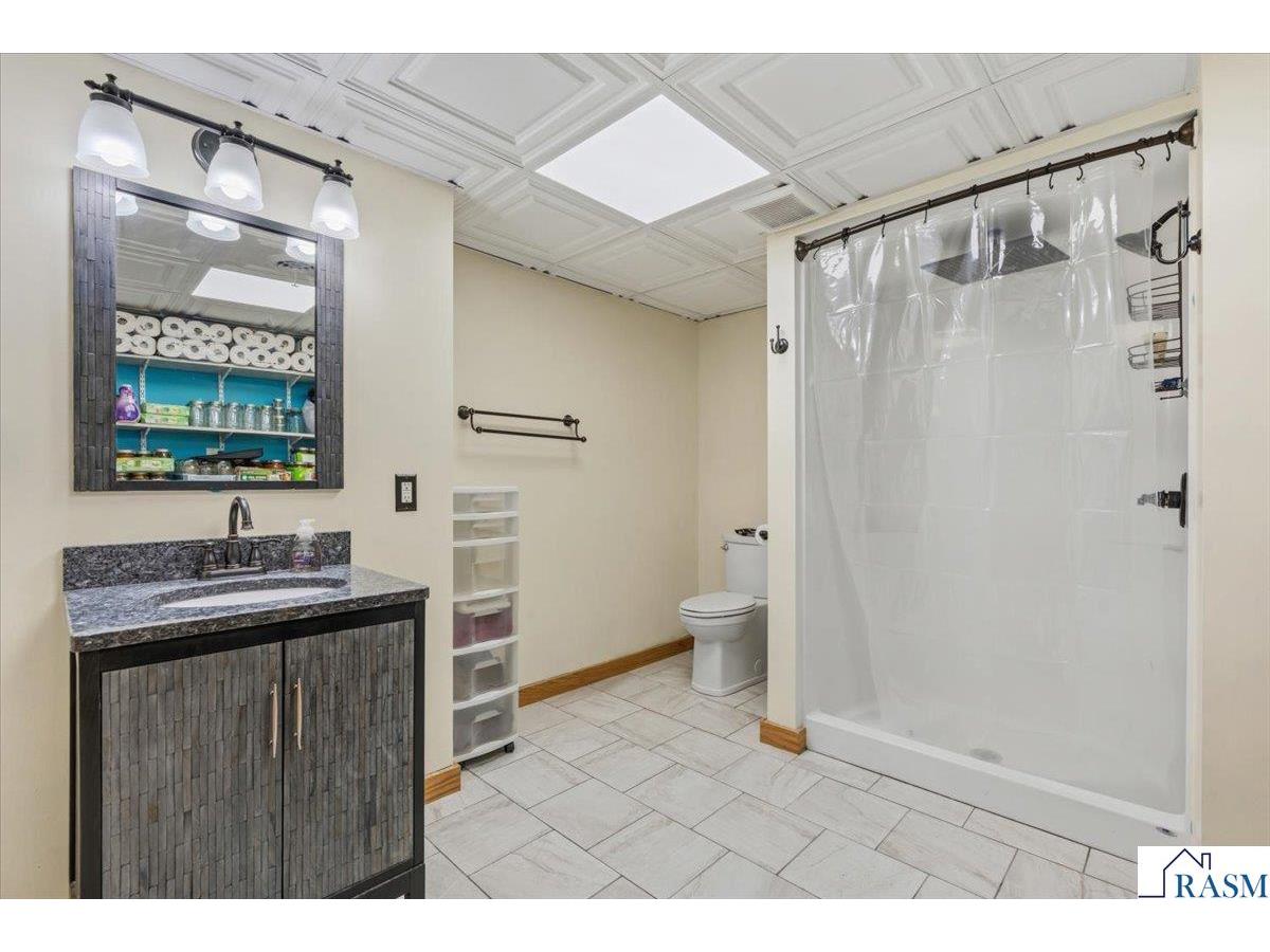 219 SE 5th Street Madelia MN 56062 267040944 image32