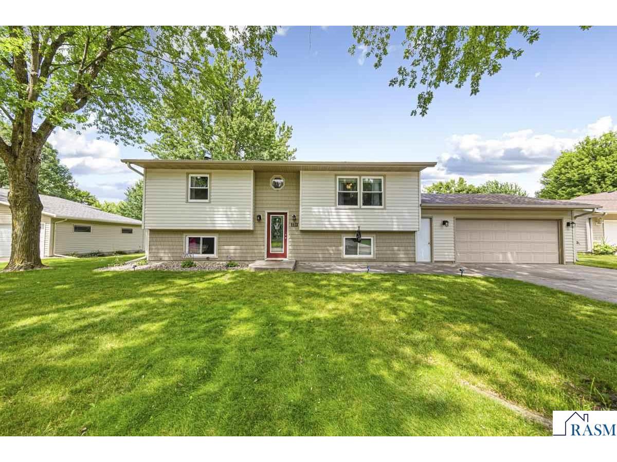 220 Connie Lane Eagle Lake MN 56024 7038336 image1