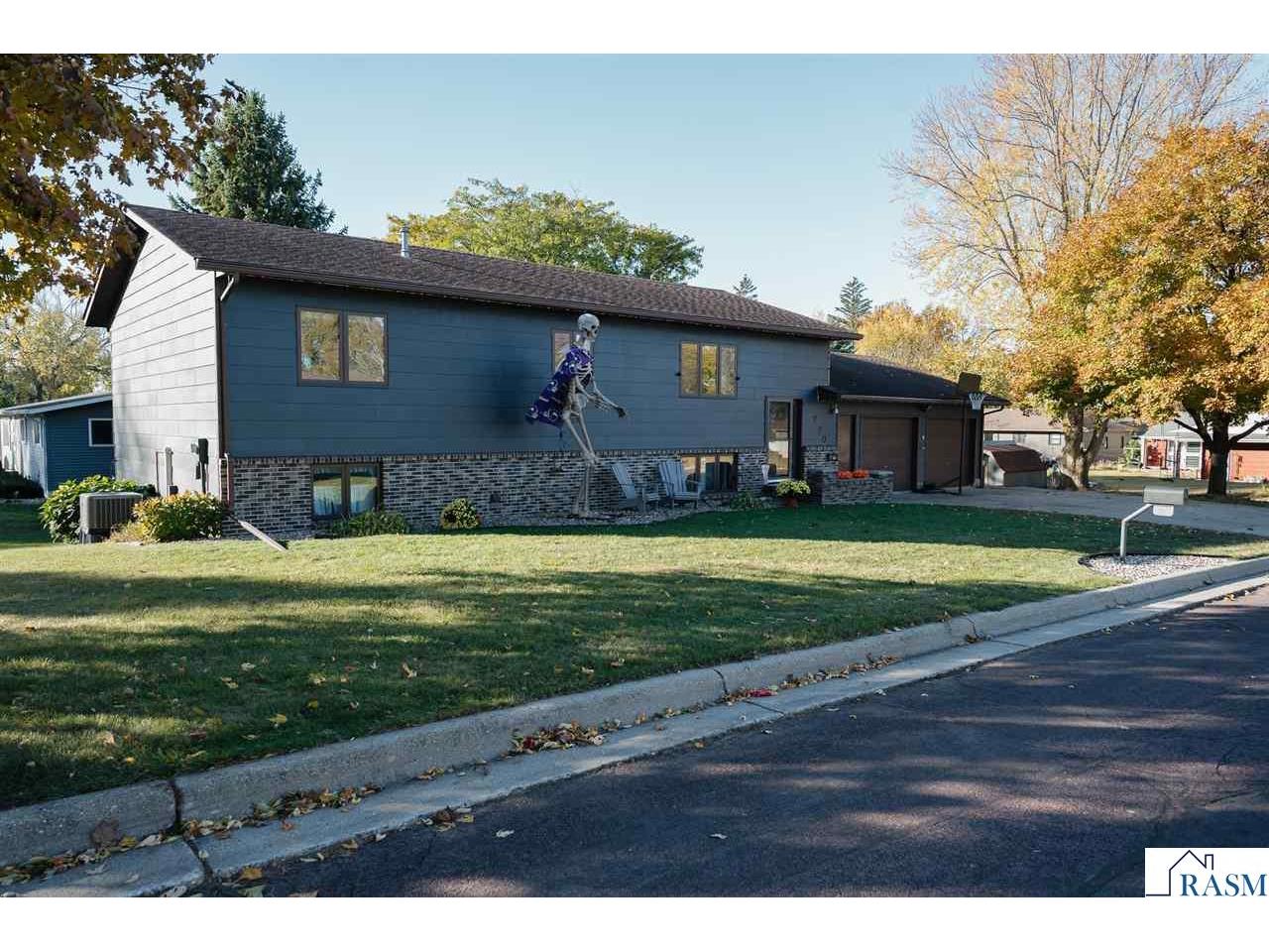 220 E Christina Street Fairmont MN 56031 7039037 image1