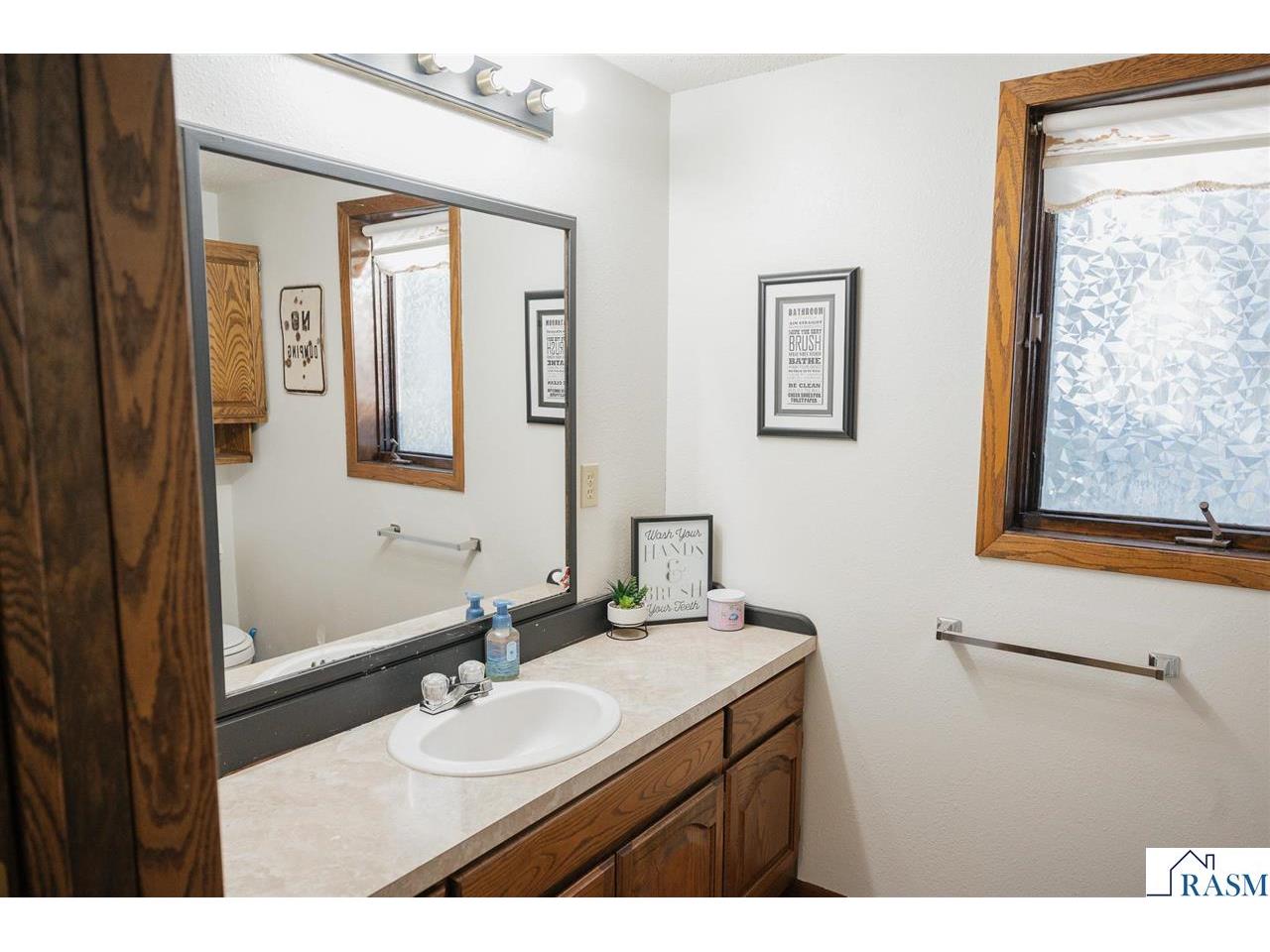 220 E Christina Street Fairmont MN 56031 7039037 image25