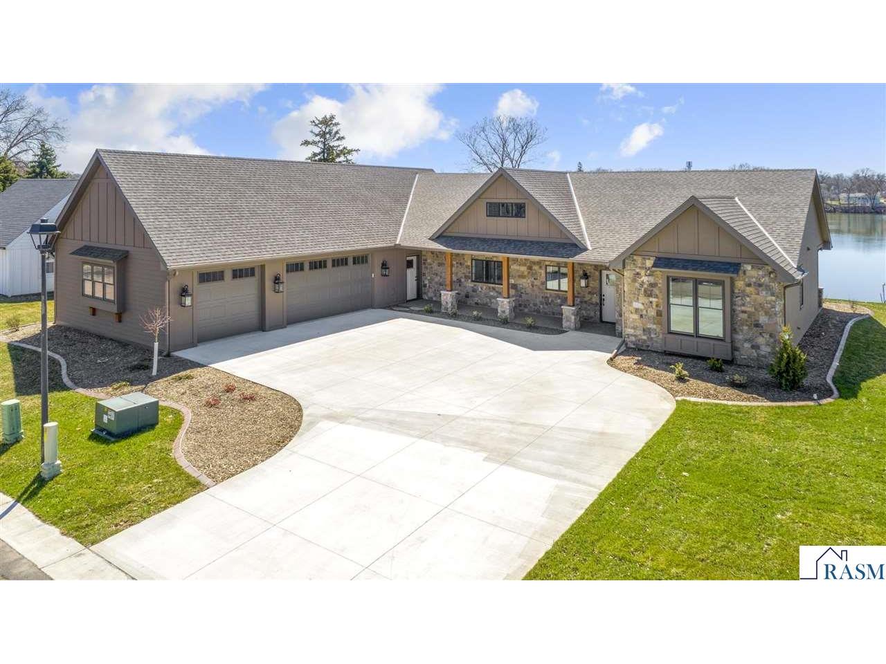 220 Laclaire Street Lake Crystal MN 56055 - Crystal 7039931 image1