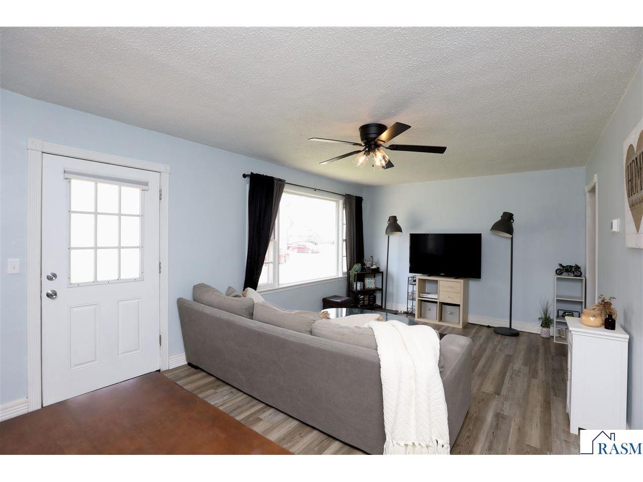 220 SE Adams Avenue Madelia MN 56062 7040016 image2