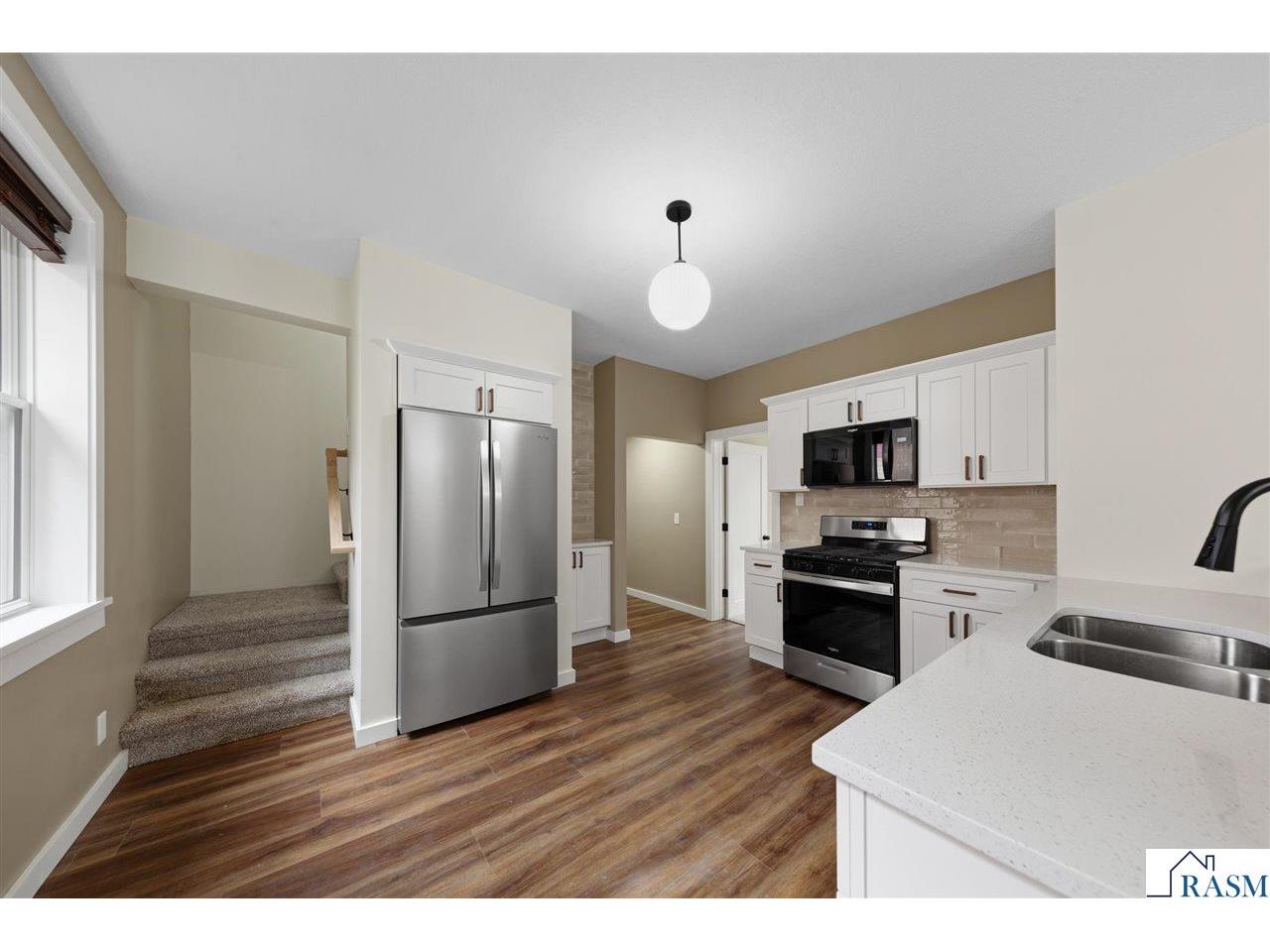 220 W 5th Street Mankato MN 56001 267040658 image12