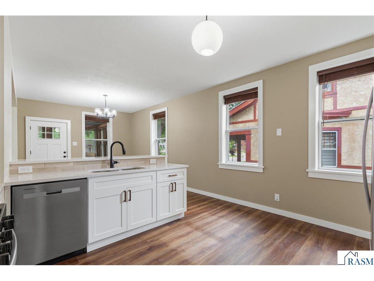 220 W 5th Street Mankato MN 56001 267040658 image17