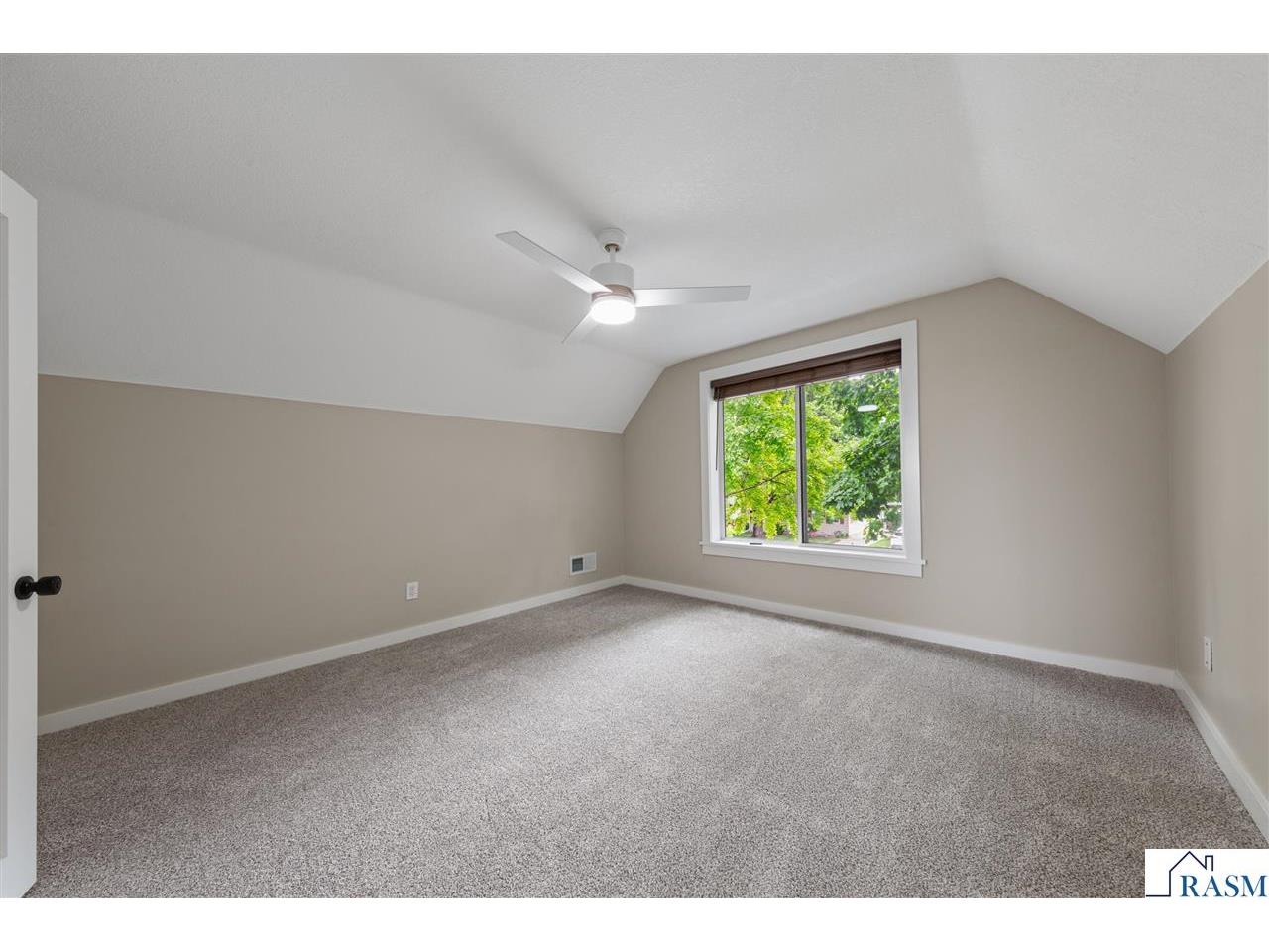 220 W 5th Street Mankato MN 56001 267040658 image29