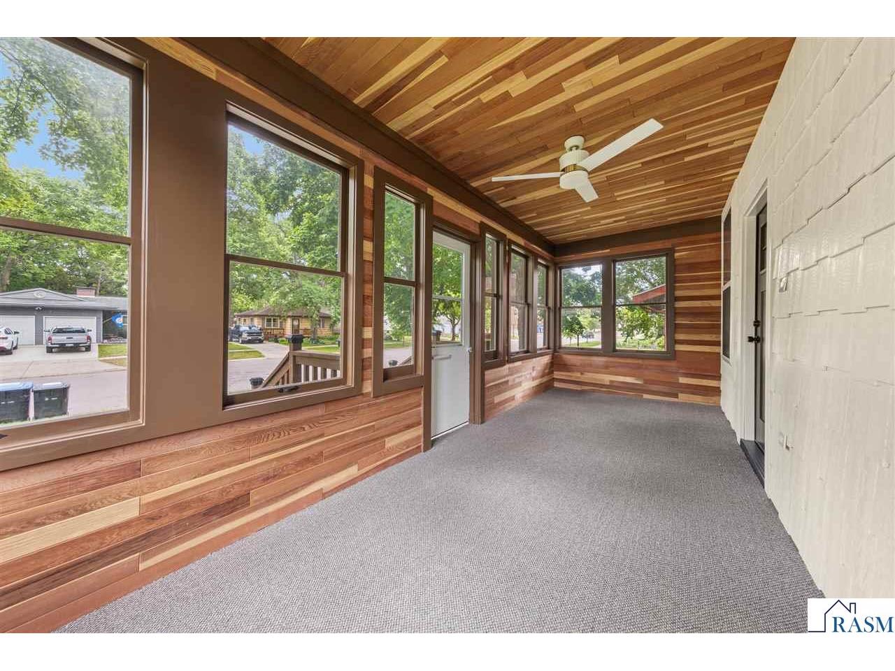 220 W 5th Street Mankato MN 56001 267040658 image3