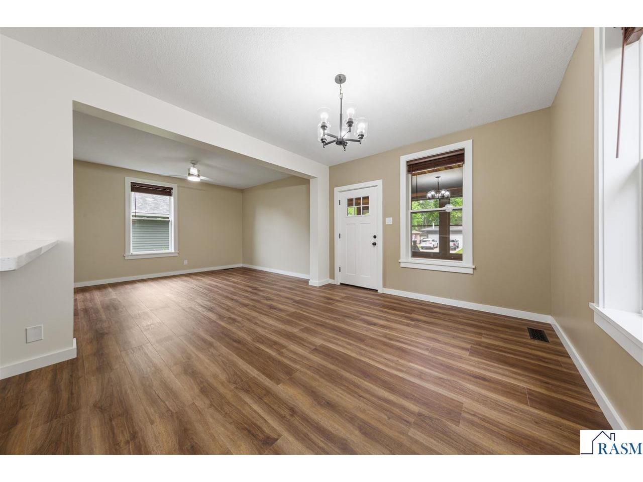 220 W 5th Street Mankato MN 56001 267040658 image7