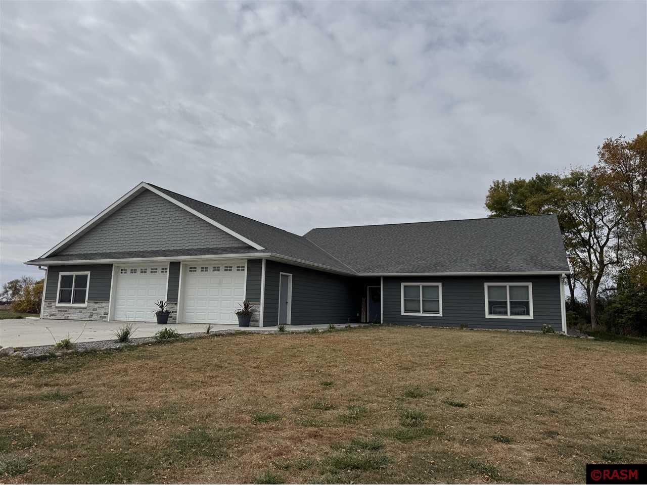 22016 489th Avenue, Lake Crystal, MN, 56055 MLS 7036206 Edina Realty