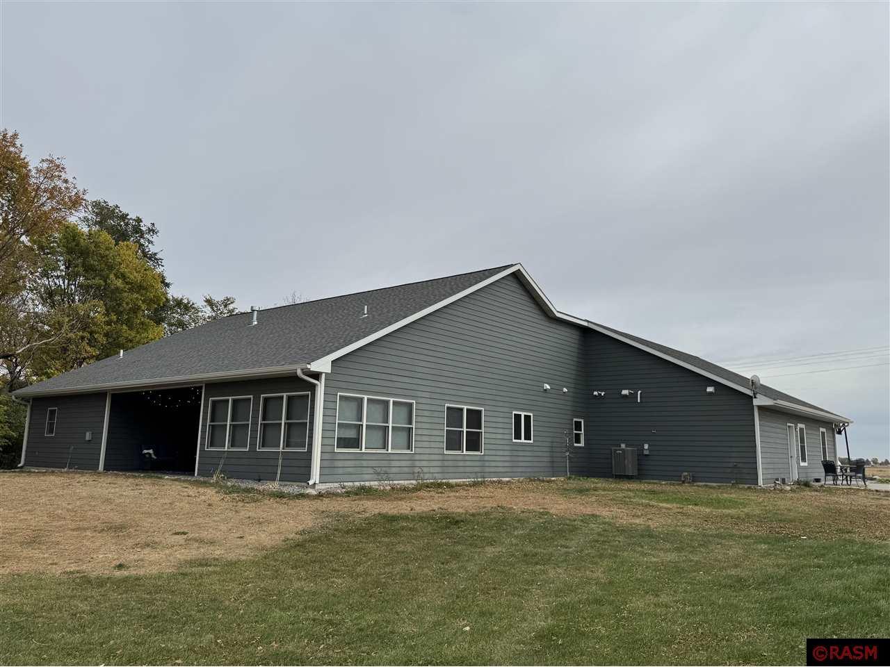 22016 489th Avenue, Lake Crystal, MN, 56055 MLS 7036206 Edina Realty