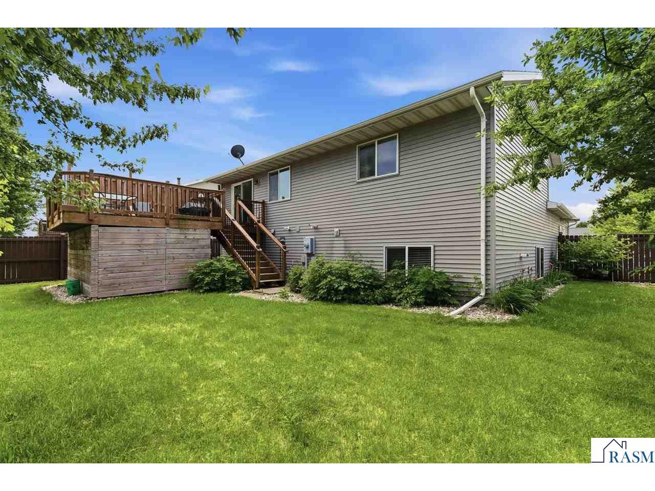 2208 Fairbanks Drive North Mankato MN 56003 7040435 image2