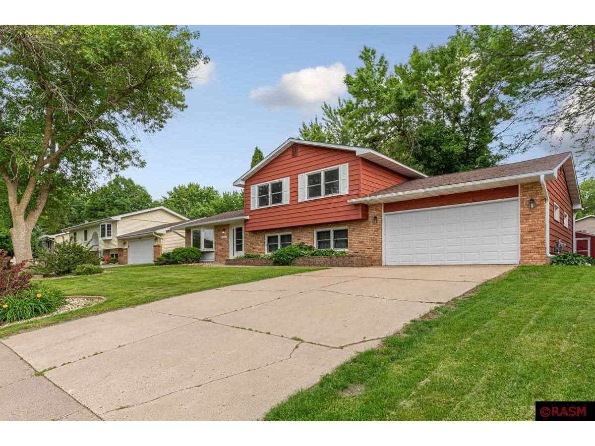 221 Blace Avenue Eagle Lake MN 56001 7037781 image1