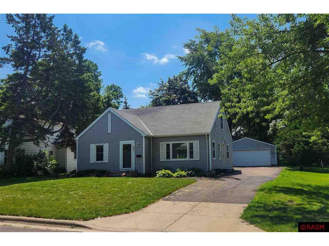 221 Moreland Avenue Mankato MN 56001 7035172 image1