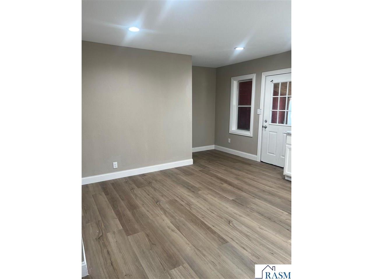 221 W Main Street Saint Clair MN 56080 7038944 image7