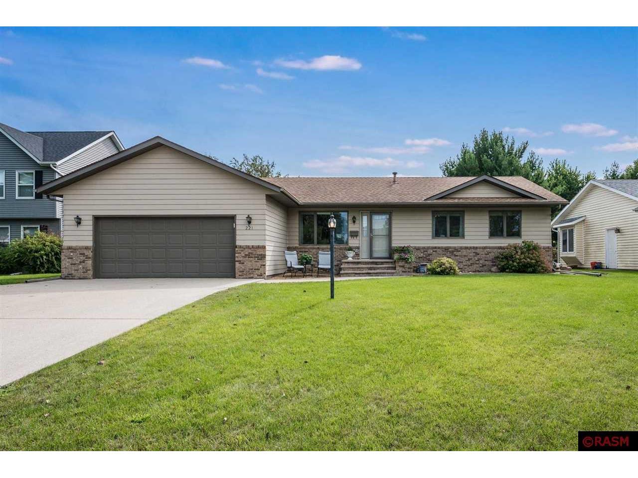 221 Wadsworth Drive Mankato MN 56001 7035640 image1